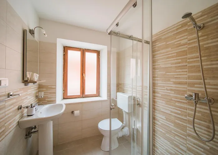 Borgo Sereno B&B 모토분